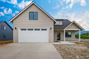 702 E 5th St, Nooksack, WA 98276 - Photo 1