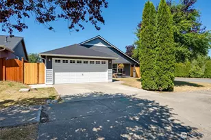 10716 63rd Dr NE, Marysville, WA 98270 - Photo 1