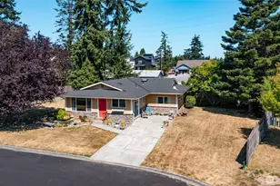 2114 33rd St, Anacortes, WA 98221 - Photo 1