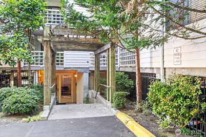 700 N 160th Street #A316, Shoreline, WA 98133 - Photo 1