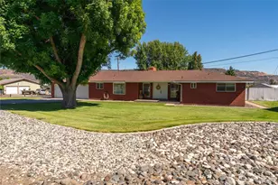 120 Electric Blvd, Electric City, WA 99123 - Photo 1