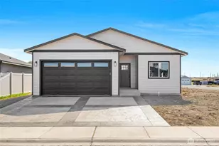 2396 Pacific St, Ephrata, WA 98823 - Photo 1