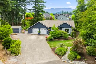 1115 SE Symmons Pl, North Bend, WA 98045 - Photo 1