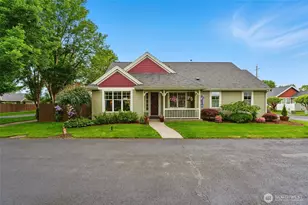 801 SE Larkspur Pl, College Place, WA 99324 - Photo 1