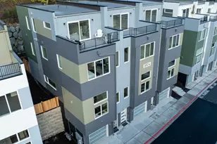 8904 NE 173rd Pl, Bothell, WA 98011 - Photo 1