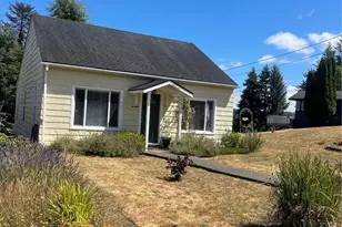 1143 Ballentine St, Raymond, WA 98577 - Photo 1