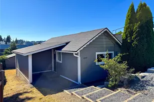 1207 N 13th Ave, Kelso, WA 98626 - Photo 1