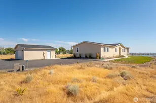 7654 Bouldercrest Rd NE, Moses Lake, WA 98837 - Photo 1
