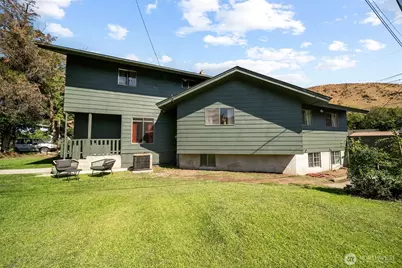 100 S Douglas, Cashmere, WA 98815 - Photo 1