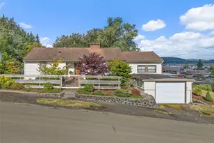 304 Monroe St S, South Bend, WA 98586 - Photo 1