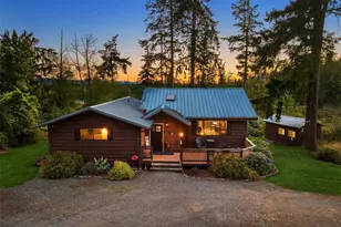 942 Lyndean Ln, Oak Harbor, WA 98277 - Photo 1