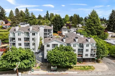 9200 Greenwood Avenue N #511, Seattle, WA 98103 - Photo 1