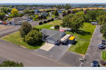 134 Young Road NE, Moses Lake, WA 98837 - Photo 1