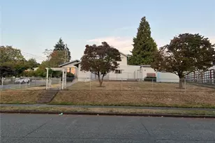 7502 14th Ave SW, Seattle, WA 98106 - Photo 1