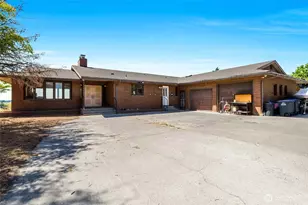 310 N Crestview Dr, Moses Lake, WA 98837 - Photo 1