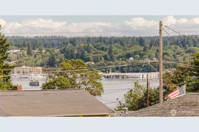 1122 Evans Avenue W, Bremerton, WA 98312 - Photo 1