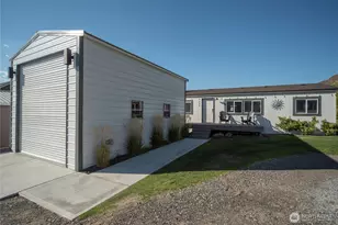 695 Chukar Pl SW, Quincy, WA 98848 - Photo 1