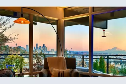 2321 W Plymouth Street, Seattle, WA 98199 - Photo 1