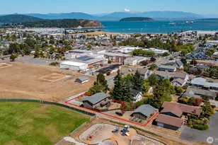 1421 24th St, Anacortes, WA 98221 - Photo 1