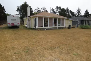 1817 S Hoquiam Ln, Westport, WA 98595 - Photo 1