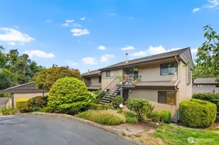 10626 NE Glen Acres Dr, Seattle, WA 98168 - Photo 1