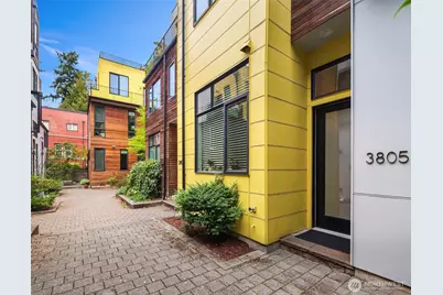 3805 Fremont Lane N, Seattle, WA 98103 - Photo 1