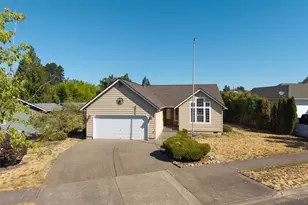 1401 Park Ave, Puyallup, WA 98372 - Photo 1