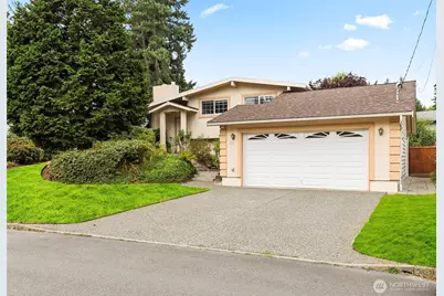 453 155th Place SE, Bellevue, WA 98007 - Photo 1