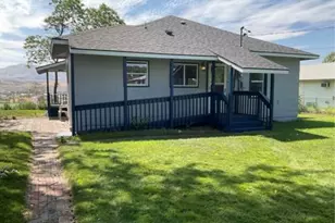 526 E Dewberry Ave, Omak, WA 98841 - Photo 1