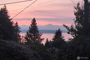 9111 40th Ave SW, Seattle, WA 98136 - Photo 1