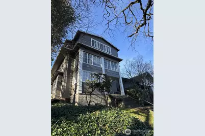 5703 18th Avenue NE, Seattle, WA 98105 - Photo 1