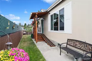 201 W Oakview, Centralia, WA 98531 - Photo 1
