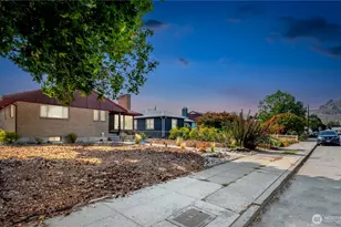 721 Yakima St, Wenatchee, WA 98801 - Photo 1