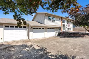 1312 E Hope St, Bremerton, WA 98310 - Photo 1