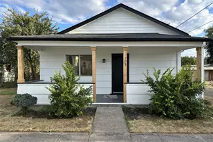 109 SW B St, Castle Rock, WA 98611 - Photo 1