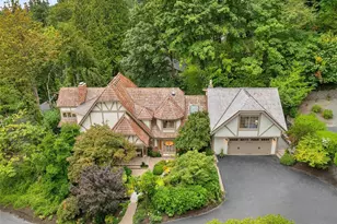 5222 W Mercer Way, Mercer Island, WA 98040 - Photo 1