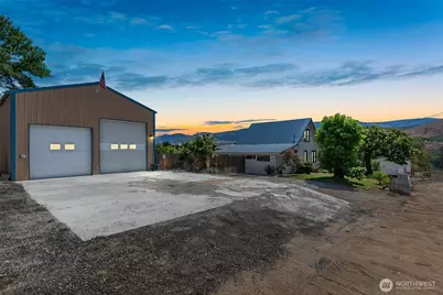 889 S Kentucky, East Wenatchee, WA 98802 - Photo 1