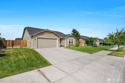 814 S Blessing Street, Moses Lake, WA 98837 - Photo 1