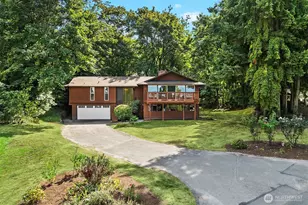 4740 Lakehurst Ln SE, Bellevue, WA 98006 - Photo 1