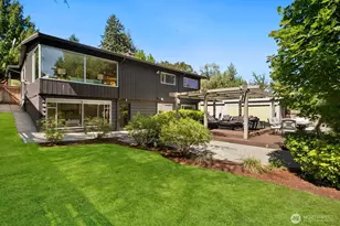 10040 35th Ave NE, Seattle, WA 98125 - Photo 1