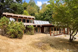 7802 W Shore Dr, Anacortes, WA 98221 - Photo 1