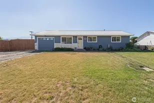 408 S Central Ave, Waterville, WA 98858 - Photo 1