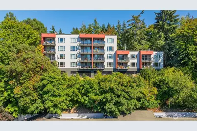 145 105th Avenue SE #11, Bellevue, WA 98004 - Photo 1