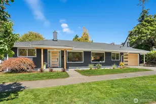 1704 NE 68th St, Seattle, WA 98115 - Photo 1