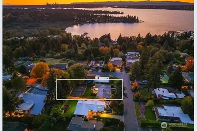 10511 NE 46th Street, Kirkland, WA 98033 - Photo 1