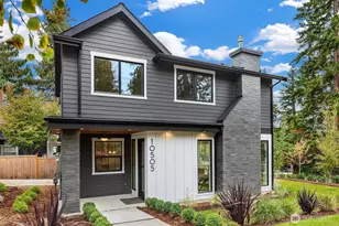 10505 NE 112th St, Kirkland, WA 98033 - Photo 1