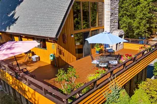 548 Klamath Dr, La Conner, WA 98257 - Photo 1