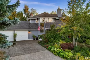 808 Aloha Pl, Edmonds, WA 98020 - Photo 1