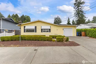 849 S Jackson Ave, Tacoma, WA 98465 - Photo 1