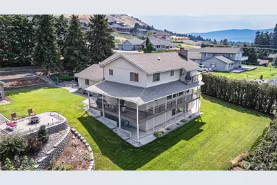 209 27th Street NE, East Wenatchee, WA 98802 - Photo 1